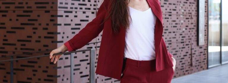Estilo casual inteligente para mulheres e homens